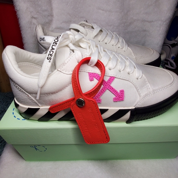 Off-White Womens Vulcanized Sneaker 'White Black Fuchsia - Picture 2 of 11